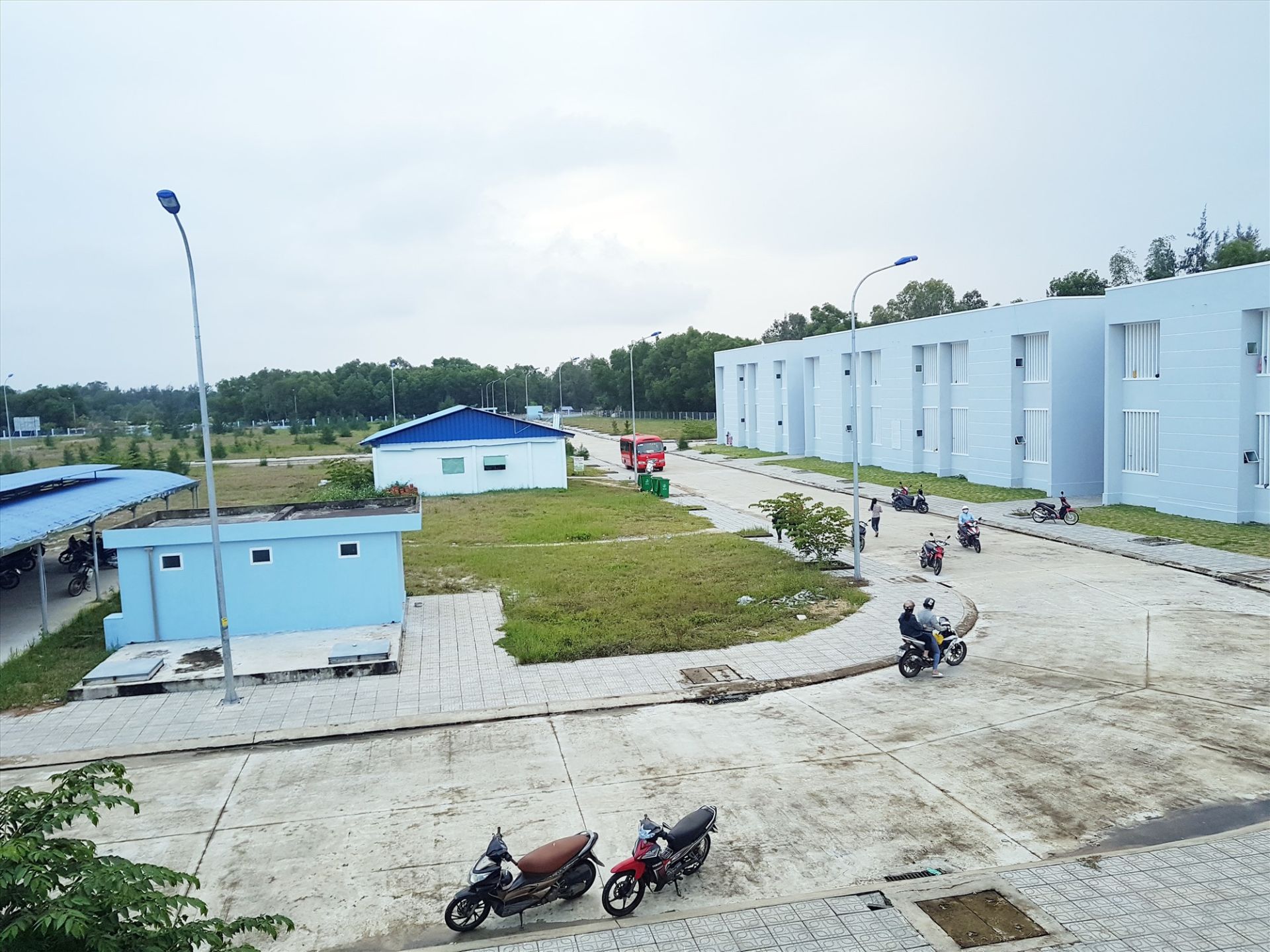 Khu nhà ở công nhân của Công ty TNHH MTV Panko tại thành phố Tam Kỳ, diện tích khoảng 5,1 ha, đã hoàn thành giai đoạn 1 và đưa vào sử dụng từ năm 2017 với 200 căn phục vụ nhu cầu cầu ở chỗ ở cho khoảng 2.000 công nhân tại khu công nghiệp Tam Thăng.