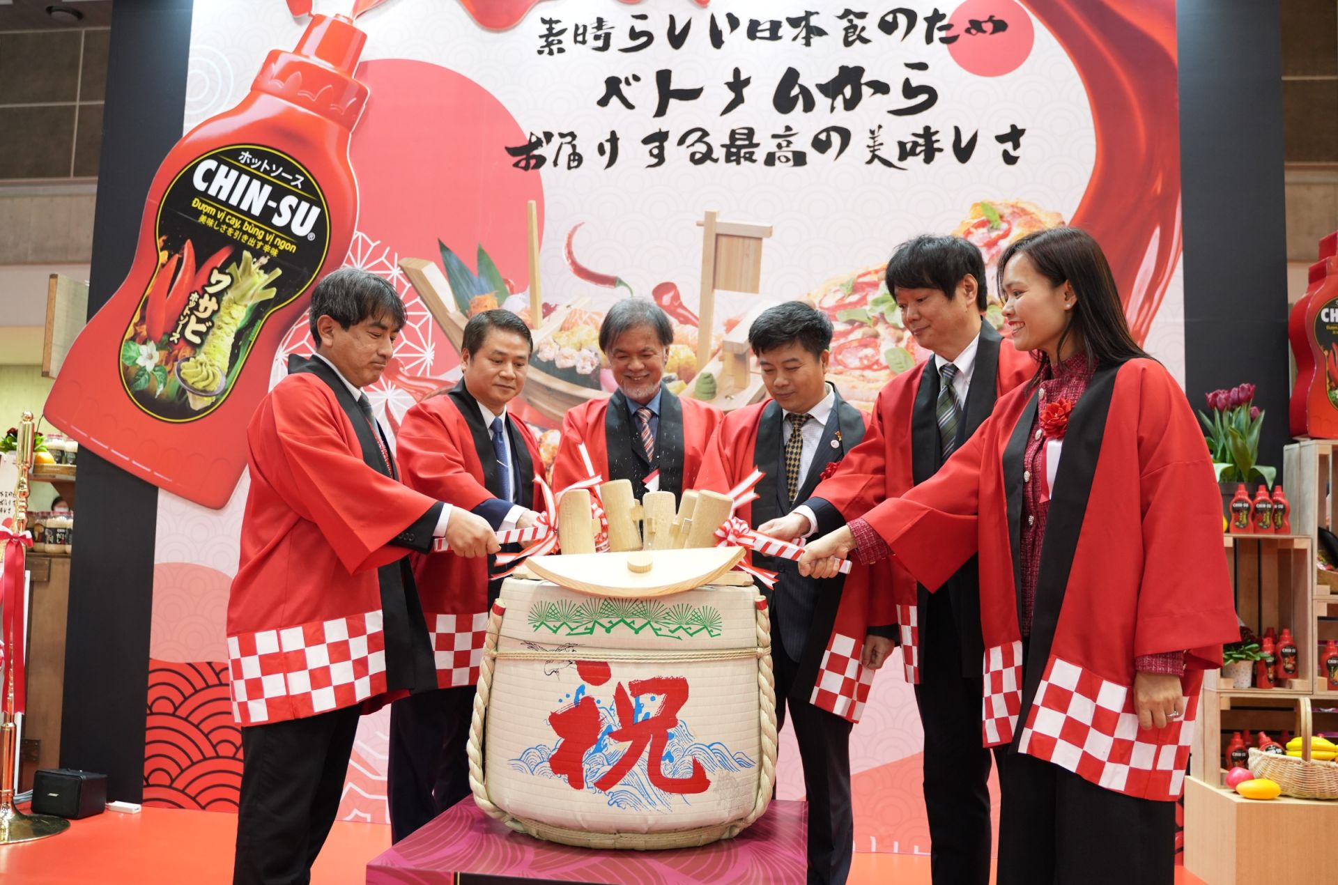 bộ sản phẩm gia vị Nhật Bản CHIN-SU tại Triển lãm Thực phẩm Quốc tế Japan Foodex