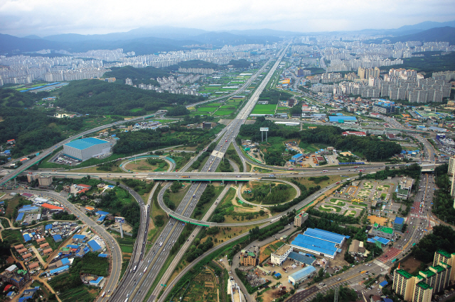 Một góc của tuyến đường cao tốc Gyeongbu do Chung Ju0yung kiến tạo