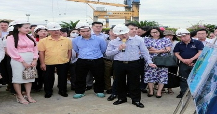 Nhiều doanh nghiệp trong và ngoài tỉnh đã đến tìm hiểu thực tế tại Cảng biển Nghi Sơn.