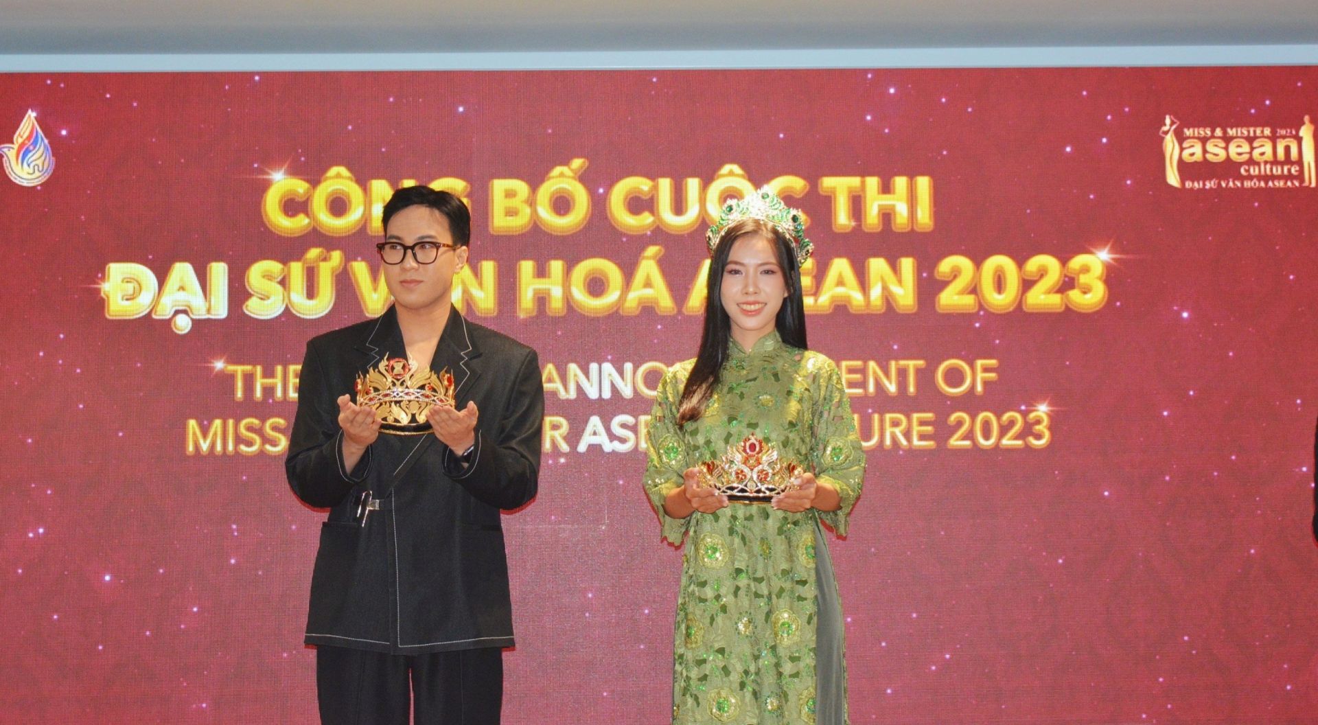 Vương miện dành cho Đại sứ Văn hoá ASEAN năm 2023.