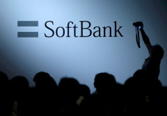 SoftBank muốn mua 25% cổ phần của hãng chip Arm trước thềm IPO sắp tới