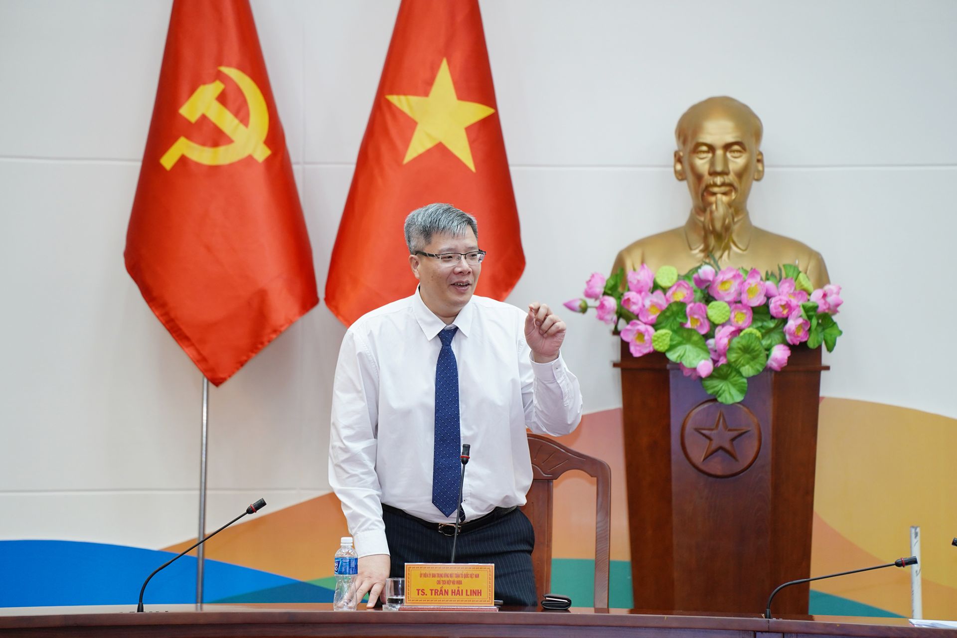 Chủ tịch VKBIA Trần Hải Linh phát biểu tại buổi làm việc