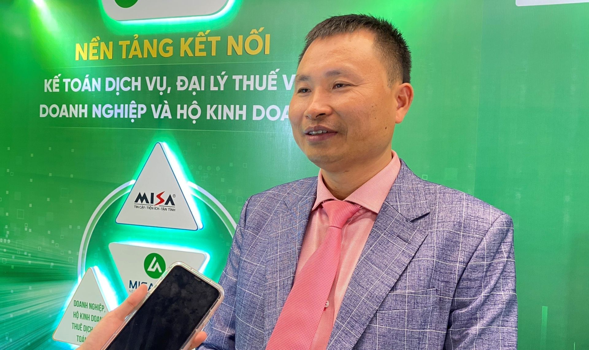 Ông Nguyễn Văn Thức - Chuyên gia cấp cao về Thuế và Kế toán, Cố vấn cấp cao Tổng Giám đốc Công ty Cổ phần Tập đoàn Kế toán Hà Nội