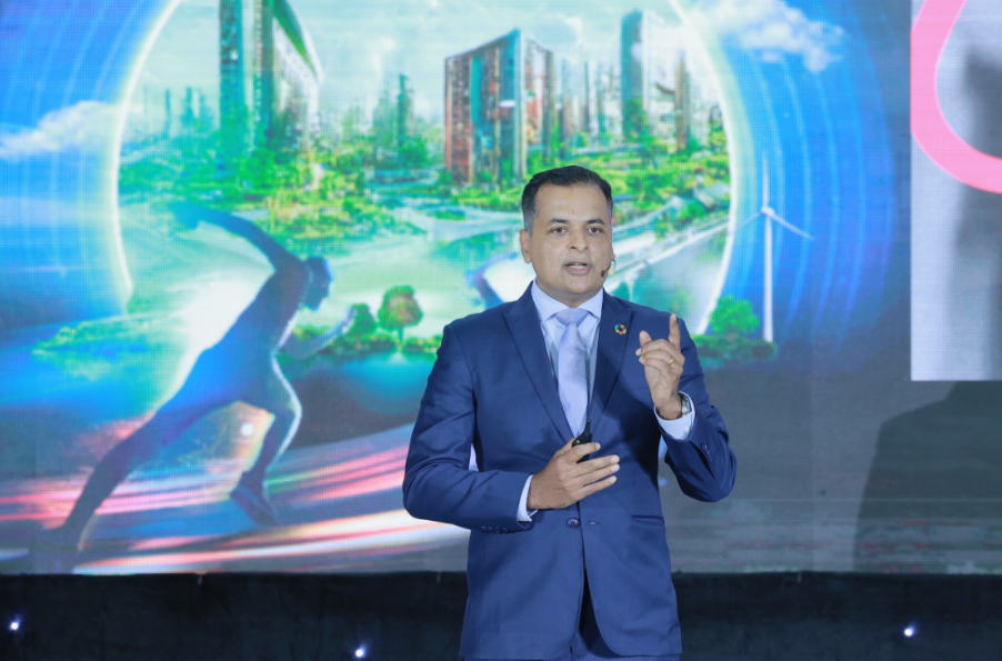 Ông Binu Jacob, Tổng giám đốc Nestlé Việt Nam, đồng chủ tịch VBCSD chia sẻ về chuyển đổi kép giúp DN tạo ra lợi thế cạnh tranh