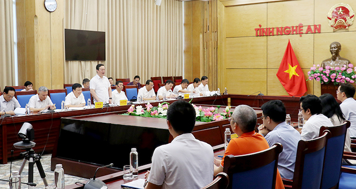 Chủ tịch UBND tỉnh Nghệ An Nguyễn Đức Trung chủ trì buổi làm việc với Công ty Cổ phần FPT để trao đổi hợp tác một số nội dung trên địa bàn tỉnh này