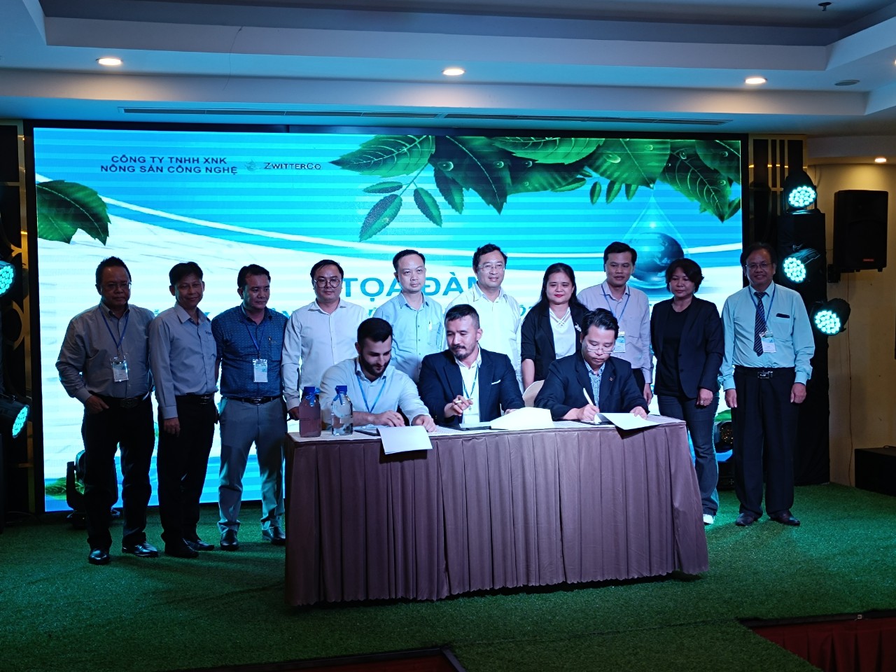 Lễ ký kết giữa Trung tâm hỗ trợ khởi nghiệp sáng tạo Quốc gia và các đơn vị nhằm thúc đẩy thương mại hóa và hỗ trợ phát triển dự án tại Việt Nam