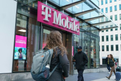 Hãng viễn thông Mỹ T-Mobile sẽ cắt giảm 7% lực lượng lao động