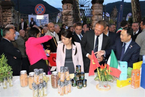 Vietnam - Italy: Coordinate and promote agricultural cooperation