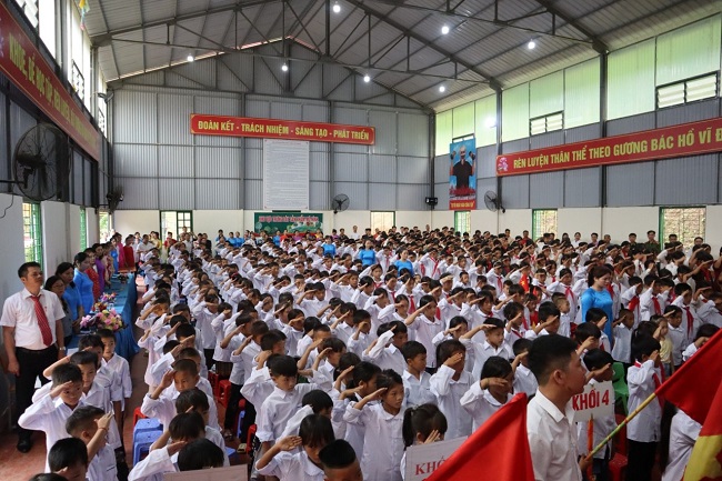 Lễ Chào cờ chào đón năm học mới 2023 - 2024 của Thầy và trò Cụm trường MN - PTDTBT- TH và THCS Nậm Chạc, huyện Bát Xát, tỉnh Lào Cai.