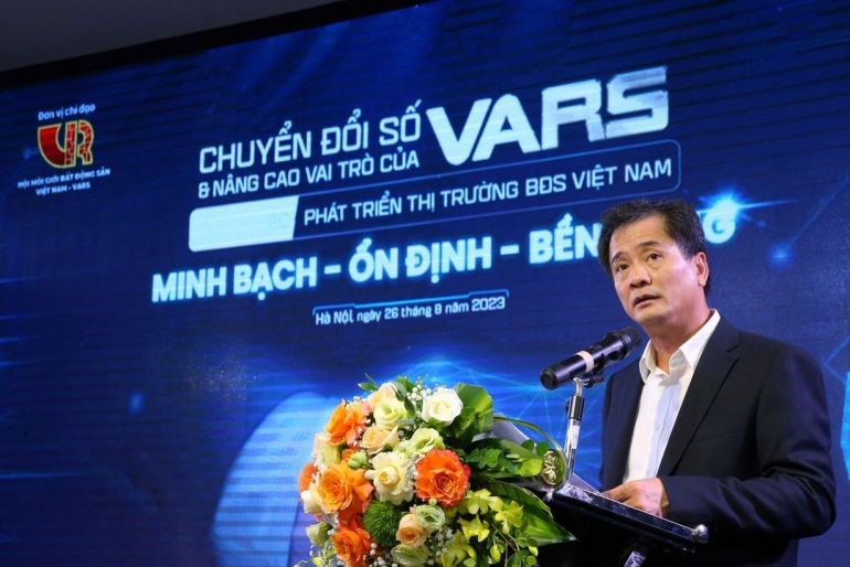 Dr. Nguyen Van Dinh, Chairman of Vietnam Real Estate Brokers Association