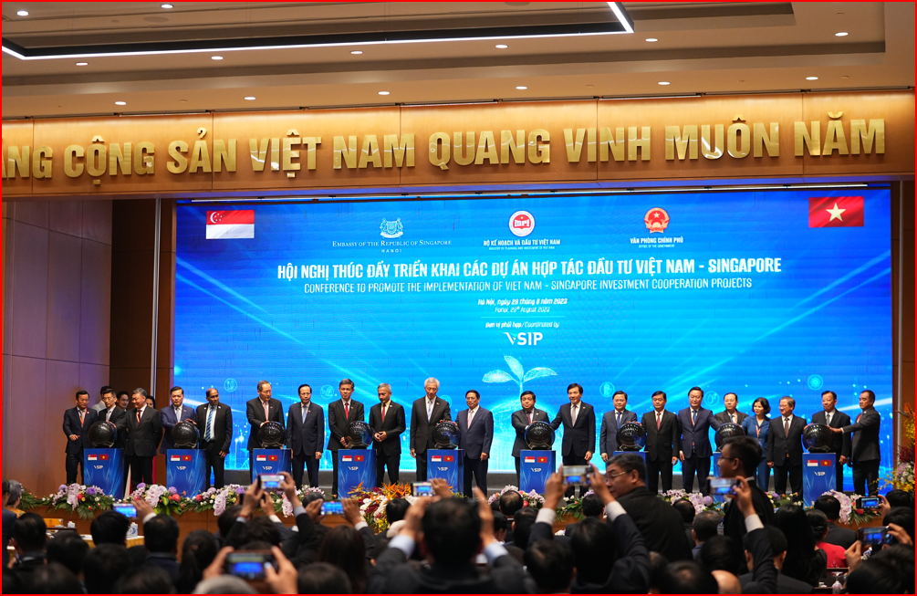 Lễ động thổ 3 cụm công nghiệp, VSIP là biểu tượng của sự hợp tác, phát triển giữa Việt Nam - Singapore hướng tới kỷ niệm 50 năm thiết lập quan hệ ngoại giao giữa 2 nước.