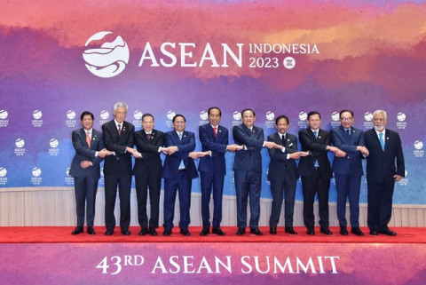 Vietnam actively contributes to ASEAN's continued prominence.