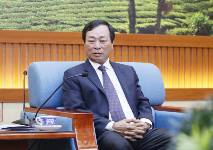 Chủ tịch UBND tỉnh Phú Thọ - Bùi Văn Quang phát biểu tại buổi làm việc