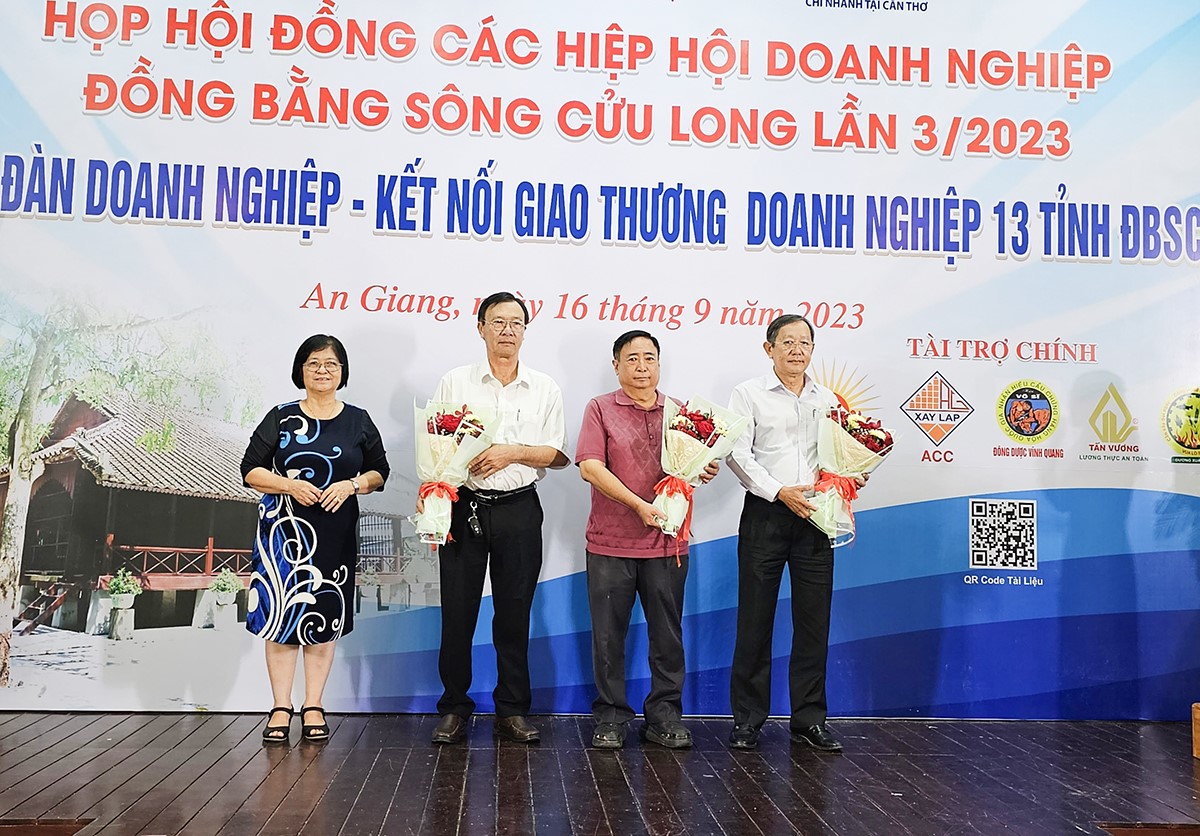 The Giang Provincial Business Association is grateful to the main corporate sponsors of the event.