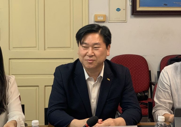 Ông Yu Byung Wook - Giám đốc Cơ quan xúc tiến Công nghiệp nghiệp thành phố Siheung.
