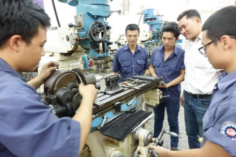 A proposal to assist small and medium-sized businesses with vocational training