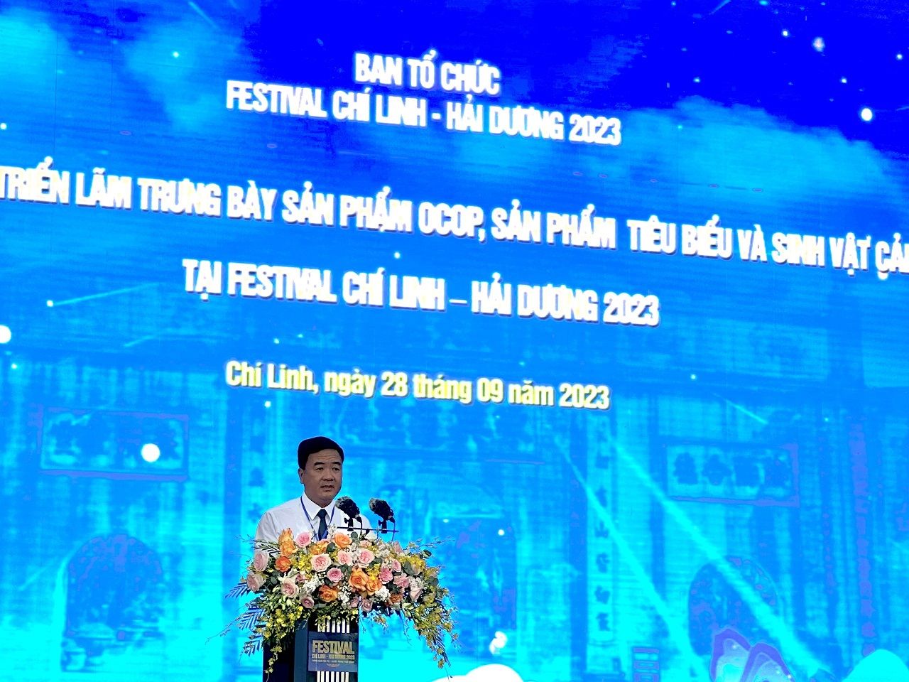 Ông Nguyễn Văn Kiên - Chủ tịch UBND thành phố Chí Linh phát biểu khai mạc