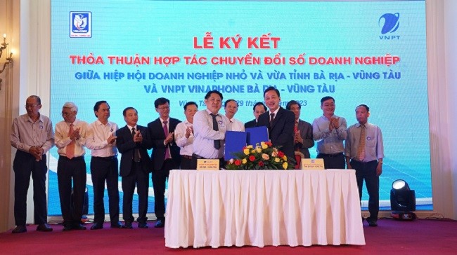 Association of SMEs signed a digital transformation cooperation agreement with VNPT in Ba Ria-Vung Tau province.