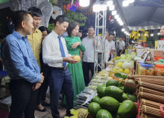 Hơn 80 doanh nghiệp, hợp tác xã tham dự Hội chợ trái cây, nông sản an toàn