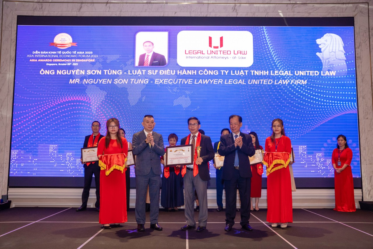 Lawyer Nguyen Son Tung was honored in the Top 10 of Excellent Managers of International Integration.