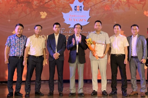 Officially, the 1982 CEO Association is a member of the Vietnam Association of Small and Medium Enterprises.