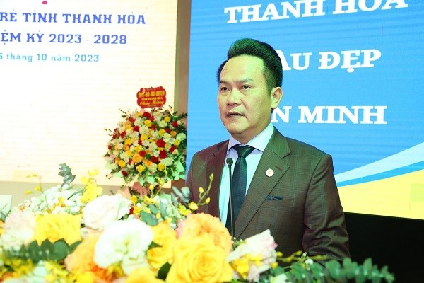 Mr Dang Hong Anh, Vice Chairman of the Vietnam Youth Union and chairman of the Vietnam Young Entrepreneurs Association spoke to direct the congress.