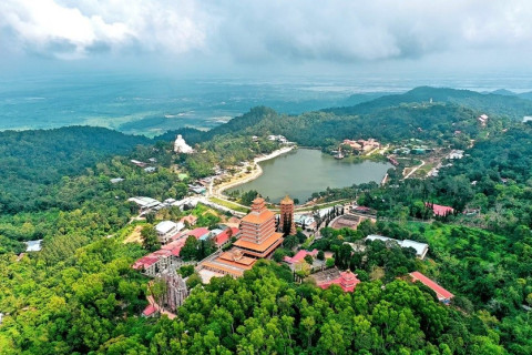 An Giang enhances investment attraction for domestic and international tourism development.