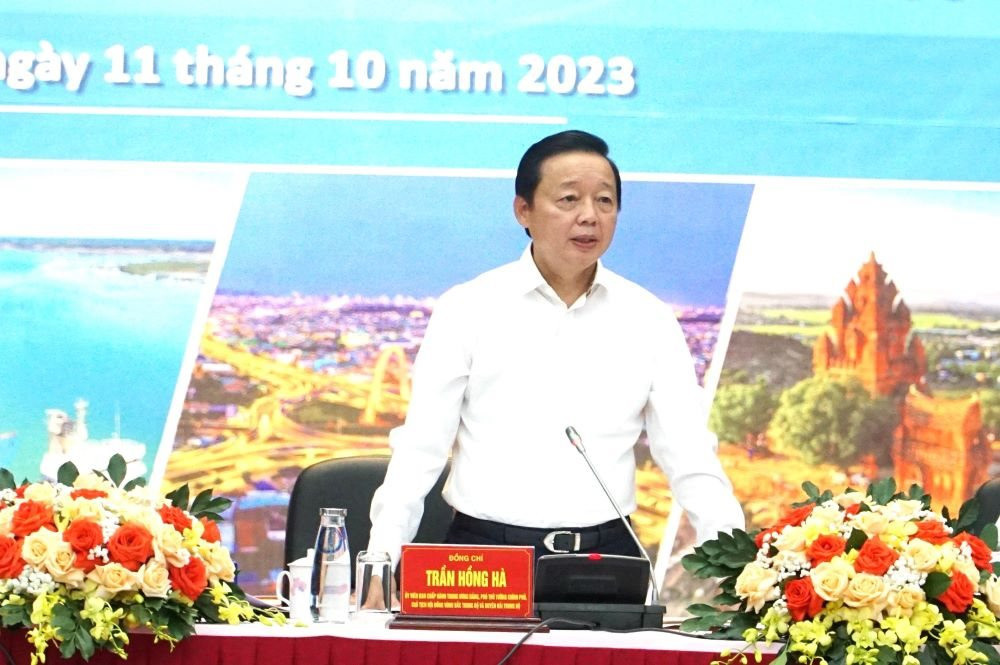 Phó Thủ tướng Chính phủ Trần Hồng Hà, Chủ tịch Hội đồng điều phối vùng chủ trì hội nghị.