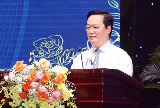 Phát biểu tại Chương trình gặp mặt và tôn vinh các doanh nghiệp, doanh nhân tiêu biểu năm 2023, Chủ tịch UBND tỉnh Nghệ An Nguyễn Đức Trung ghi nhận sự đóng góp to lớn của các doanh nghiệp, doanh nhân vào công cuộc xây dựng và phát triển của tỉnh…