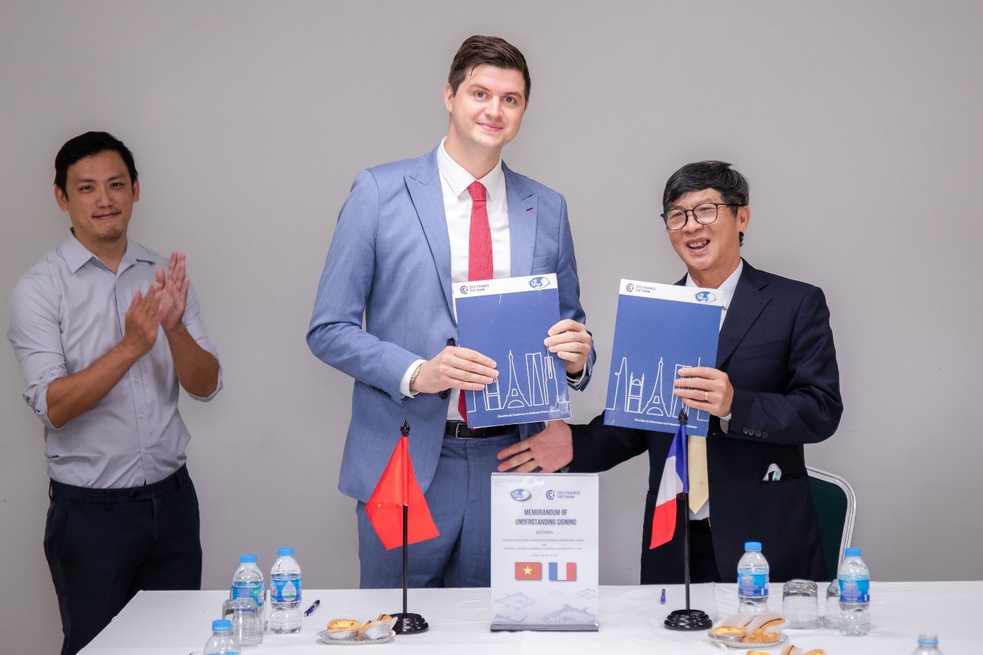 Hiệp hội Chế biến và Xuất khẩu Thủy sản Việt Nam (VASEP) đã ký kết Biên bản ghi nhớ với Phòng Thương mại và Công nghiệp Pháp tại Việt Nam (CCIFV)