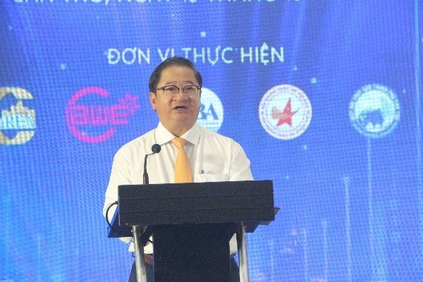 Mr. Tran Viet Truong - Chairman of Can Tho City People's Committee highly appreciated and recognized the contributions of Can Tho City's business class