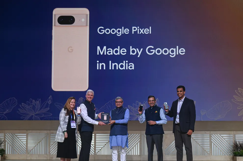 Google thông báo sản xuất smartphone Pixel tại Ấn Độ. (Ảnh: NurPhoto)