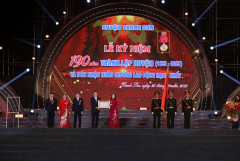 Phú Thọ: Huyện Thanh Sơn đón nhận Huân chương Lao động hạng Nhất
