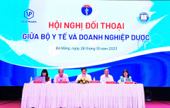 Gần 500 đại biểu dự hội nghị đối thoại tuyến của Bộ Y tế và doanh nghiệp dược