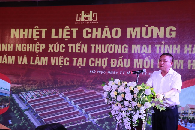ông Nguyễn Hồng Sơn – Tổng giáo đốc – Chủ tịch HĐQT Công ty Cổ phần chợ đầu mối phía Nam Hà Nội giới thiệu về quy mô dự án