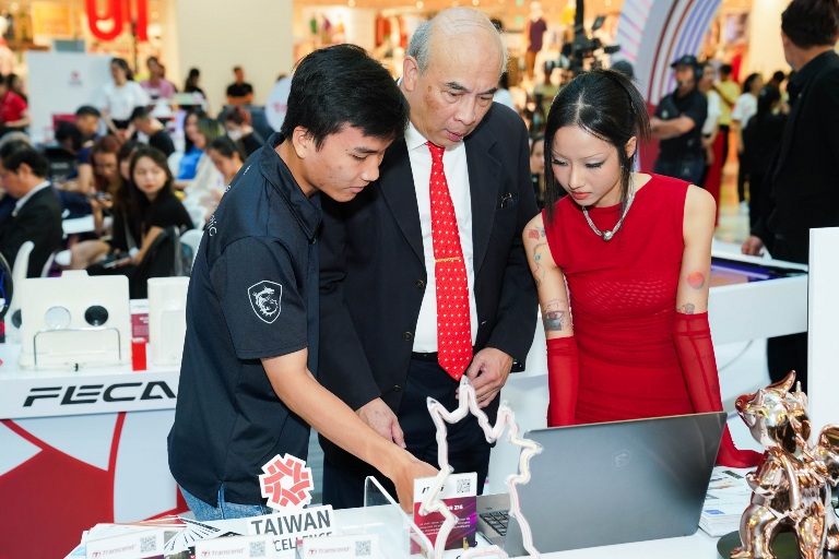 Ảnh minh họaSự kiện trải nghiệm sản phẩm đạt giải thưởng Taiwan Excellence diễn ra vào tháng 8 năm 2023 với sự xuất hiện của “Nữ Hoàng Rap Việt” Suboi thu hút đông đảo doanh nghiệp và người tiêu dùng tham dự.