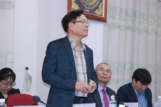 ông Nguyễn Thái Hà – Viện trưởng – Viện nghiên cứu ứng dụng Y học dân tộc và Dưỡng sinh Việt phát biểu ý kiến