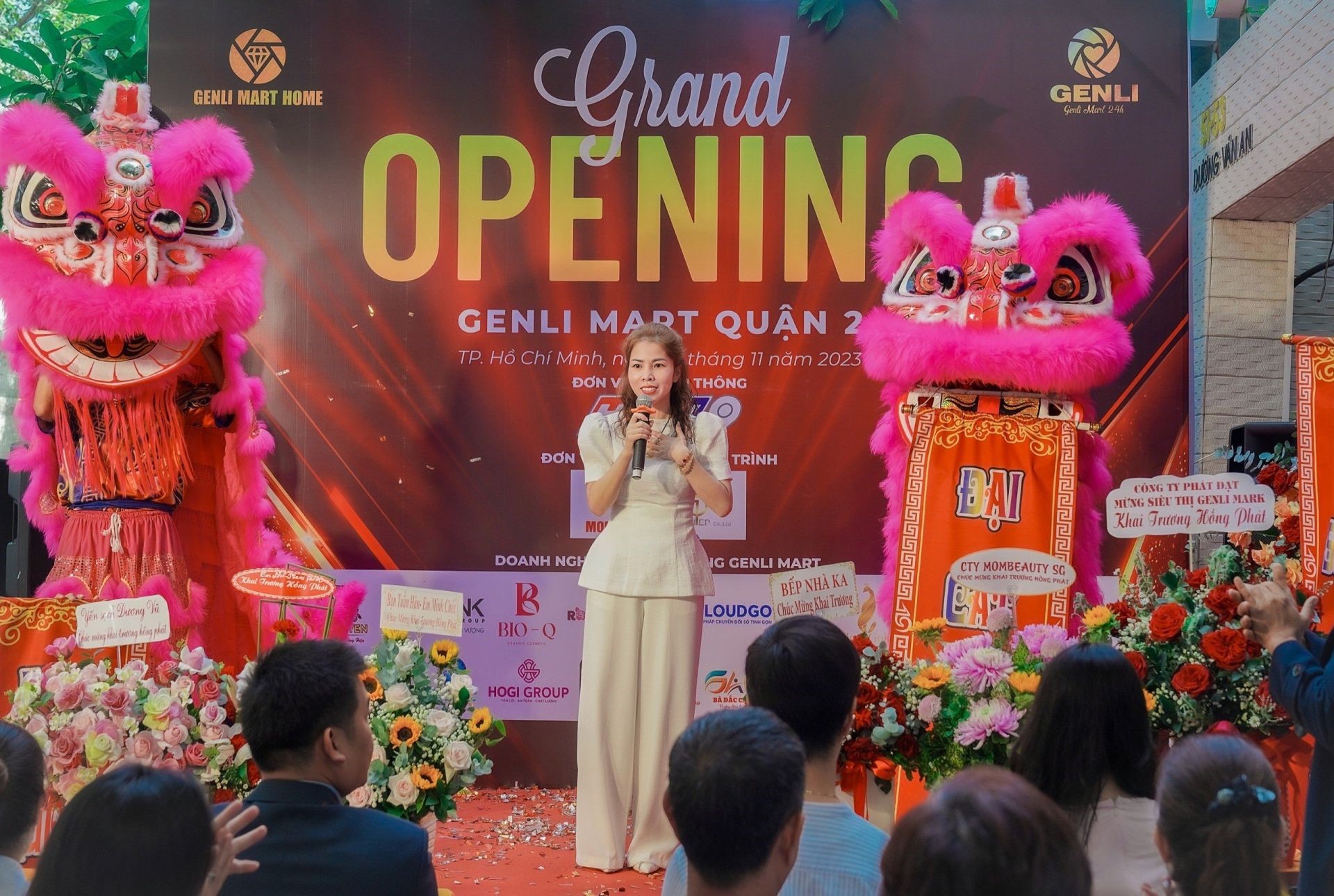 CEO Duong Bich Hao spoke at the ceremony.