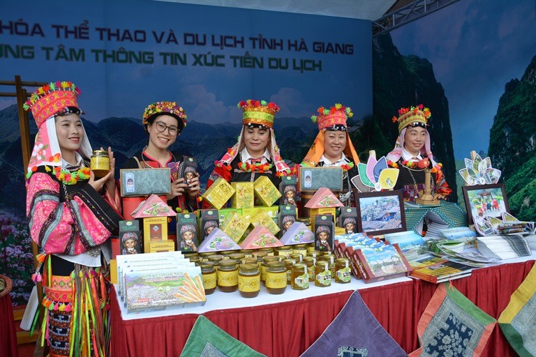 Display booth for tourism products of Lo Lo Chai community tourism village.