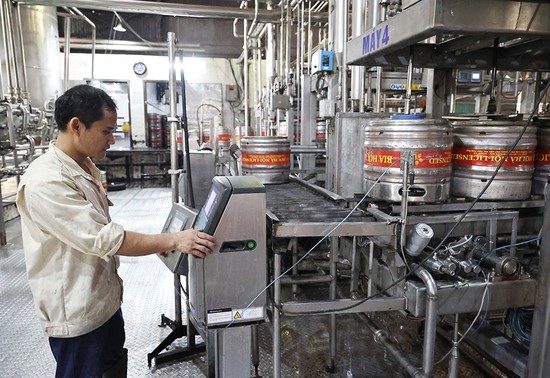 Dây chuyền sản xuất bia hơi Hà Nội tại Công ty cổ phần Bia Hà Nội - Hồng Hà