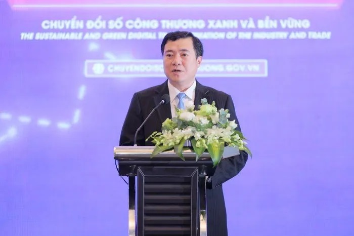 Thứ trưởng Bộ Công thương Nguyễn Sinh Nhật Tân.