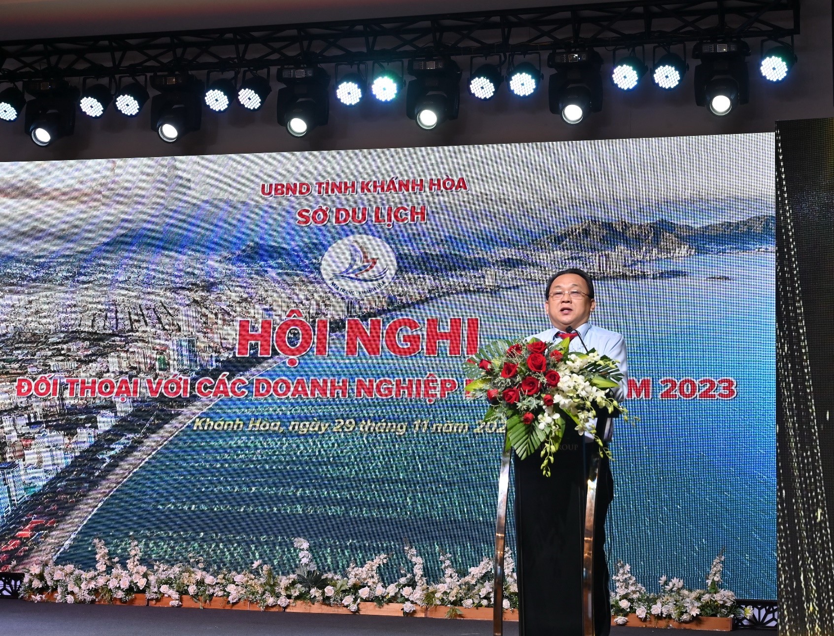 Ông Lê Hữu Hoàng, Phó Chủ tịch thường trực UNND tỉnh Khánh Hòa, Phát biểu tại hội nghị