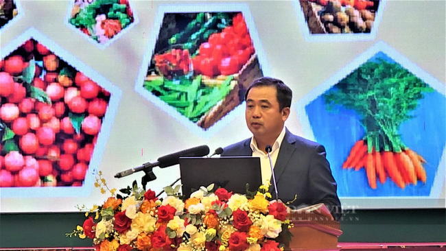 Đồng chí Trần Đức Thắng - Bí thư Tỉnh ủy Hải Dương phát biểu khai mạc Hội nghị