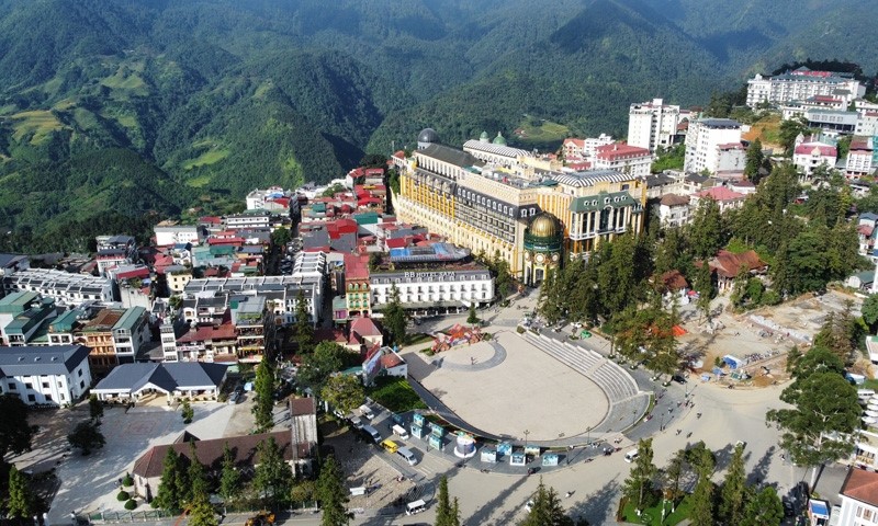 In the fourth quarter of 2023, Lao Cai's GRDP increased by 6.81%.