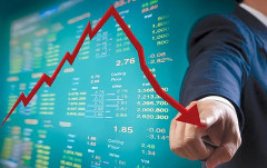 Chứng khoán ngày 7/12: Thanh khoản bùng nổ, VN-Index giảm gần 5 điểm