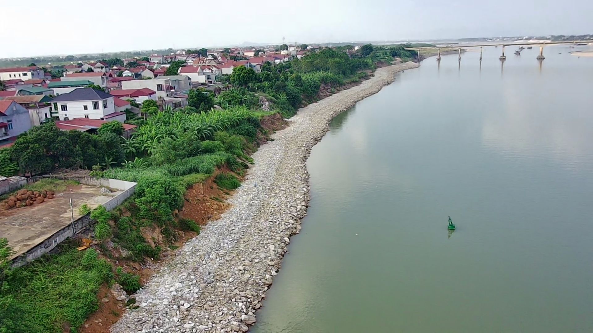 Kè đê tả sông Đà thuộc địa bàn xã Dân Quyền, huyện Tam Nông