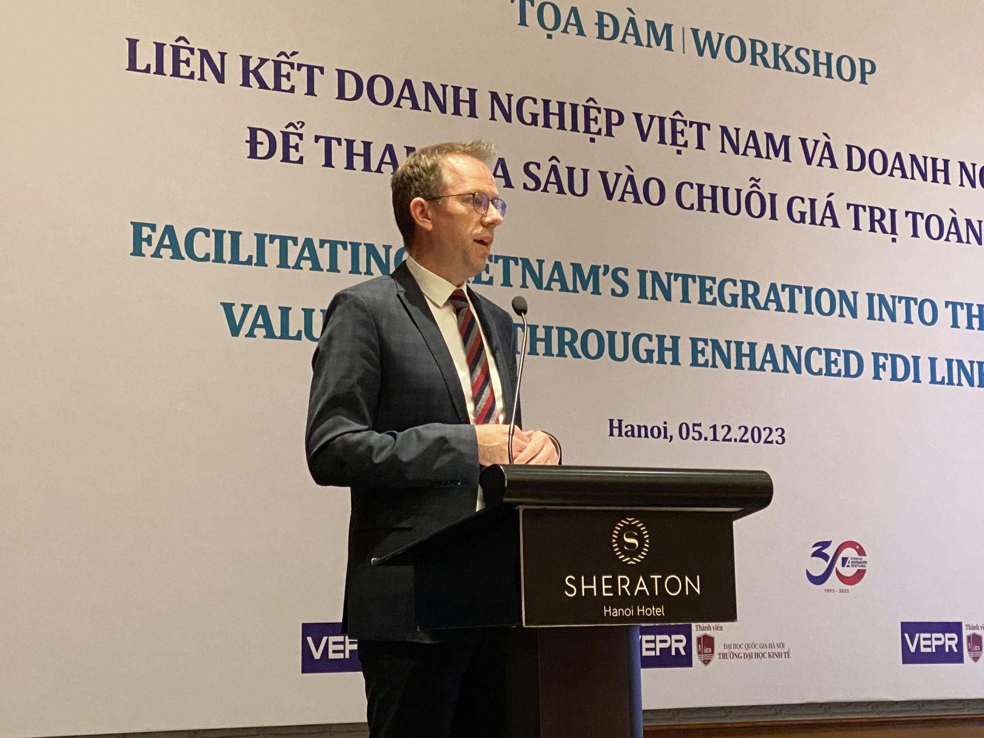 Mr. Simon Kreye, Deputy Embassy of the Federal Republic of Germany in Vietnam.