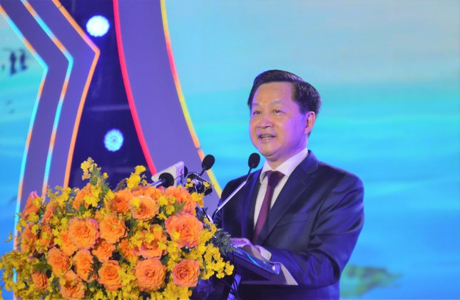 Bí thư Trung ương Đảng, Phó thủ tướng chính phủ Lê Minh Khái phát biểu tại Lễ khai mạc Festival tôm Cà Mau