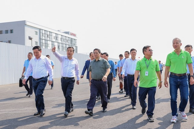 Thủ tướng Phạm Minh Chính đi khảo sát tiến độ xây dựng KCN Liên Hà Thái tại H Thái Thụy, tỉnh Thái Bình